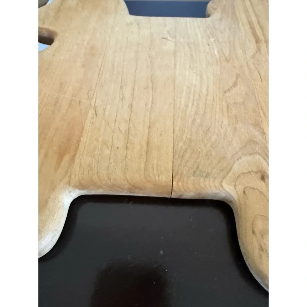 LIZARD Gecko shaped HEAVY Primitive Wooden Farmhouse Cutting Board 18